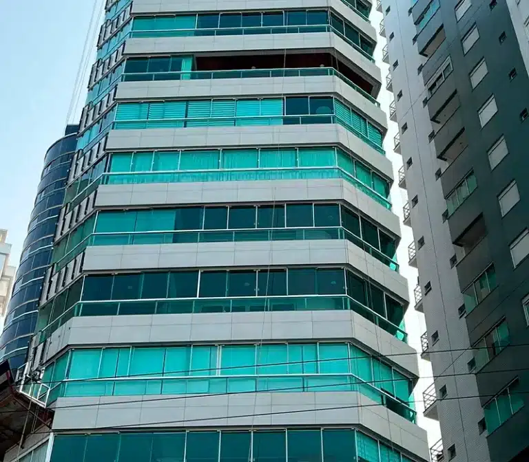Condominio Royal Garden capa